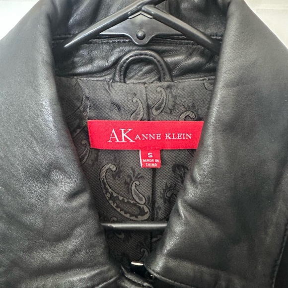 Anne Klein Women's 100% Lambskin Leather Jacket Mid-Length Size Small - Picture 2 of 4